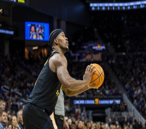 意甲巅峰对,国米首发高,龄创纪录,米兰体育官网,米兰体育直播,体育赛事直播,足球直播